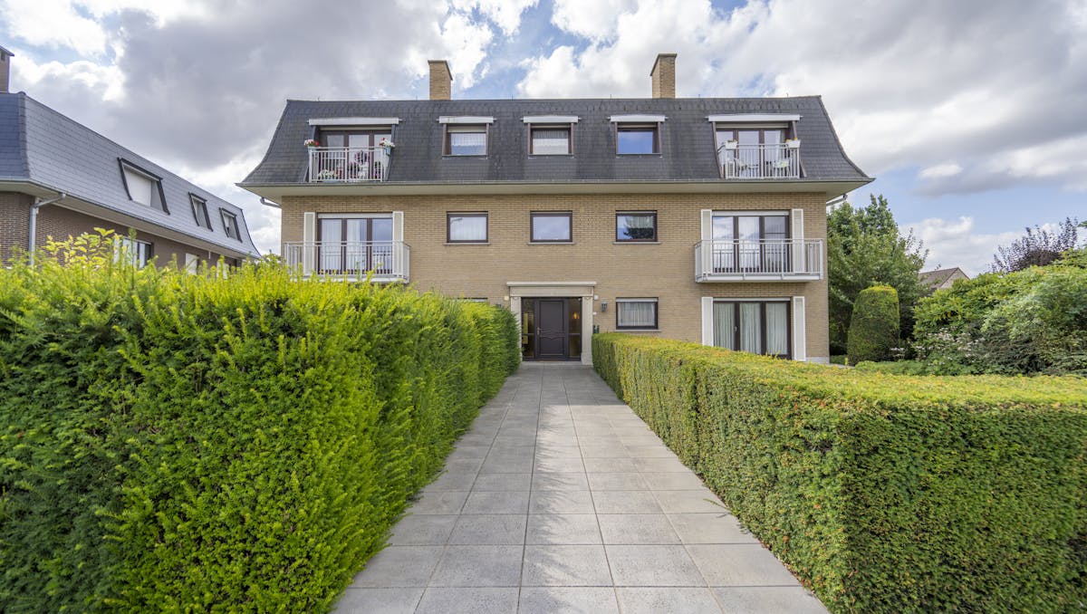 Ruim woonappartement (151 m²) te koop in Heule