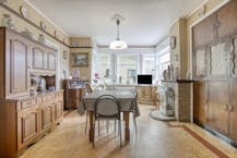 Ruime woning met tuin en garage op 1.845m² te Alveringem.