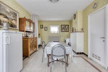 Ruime woning met tuin en garage op 1.845m² te Alveringem.