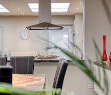 Ready-to-move family home with cozy garden in Roeselare