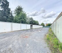 Opbrengsteigendom: garageboxen te koop in Sint-Eloois-Vijve