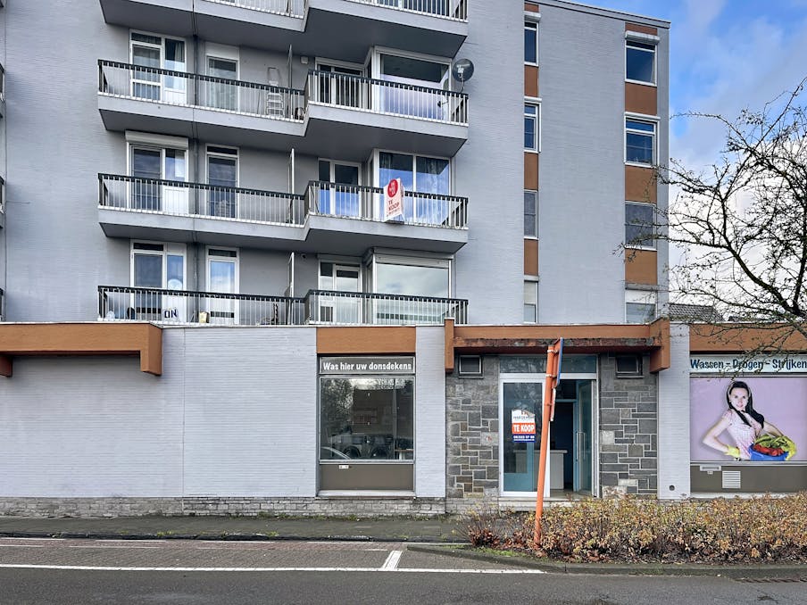 Appartement met 2 slaapkamers en garage te koop in Waarschoot