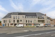 Handelsgelijkvloers te koop in residentie August Ieper