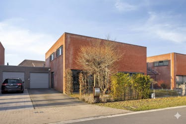 Fully ready to move in house with 3 rooms for sale in Waregem