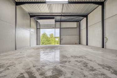 Unité PME récemment construite d'environ 240 m² à vendre à Tielt