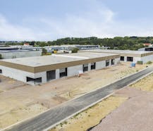 Nieuwbouw KMO-unit van ca.240m² te koop in Tielt