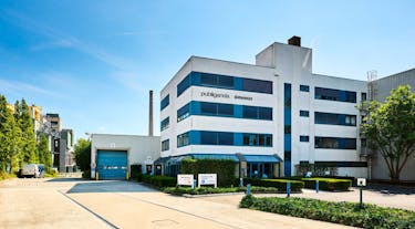 Magazijn (7.900 m²) met kantoren te huur op toplocatie Gent