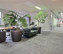 Verhuurd kantoor van 444m² met 10 parkings