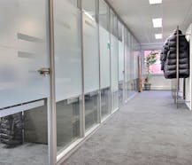 Verhuurd kantoor van 444m² met 10 parkings