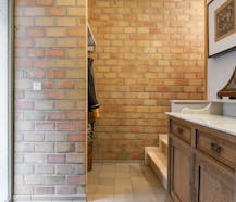 Ruim huis met 5/6 slaapkamers, garage en tuin in Boom