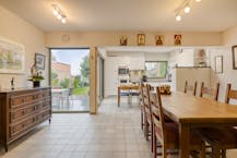 Ruim huis met 5/6 slaapkamers, garage en tuin in Boom