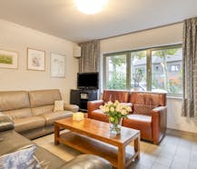 Ruim huis met 5/6 slaapkamers, garage en tuin in Boom