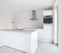 INSTAPKLAAR BEN-APPARTEMENT IN BAZEL MET 3 SLAAPK. + TERRAS
