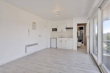 Gerenoveerde studio met terras in de residentie Green Garden