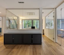 Kantoor te huur in Niel: unieke ligging aan het water