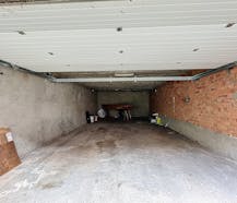 Ruime garagebox te huur op de Rietschoorvelden in Merksem !