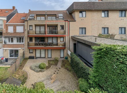 Appartement te koop met 2 slaapkamers en ruim terras in Koksijde-Bad
