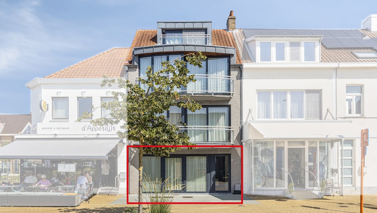 Instapklaar appartement met terras en ruime garage in Koksijde
