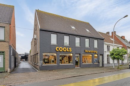 Huis met magazijn te koop Sint-Andries