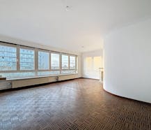 Ruim tweeslaapkamerappartement te huur in Merksem!