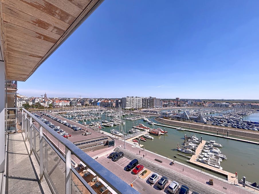 Appartement te koop te Blankenberge met uitzicht op jachthaven en hinterland