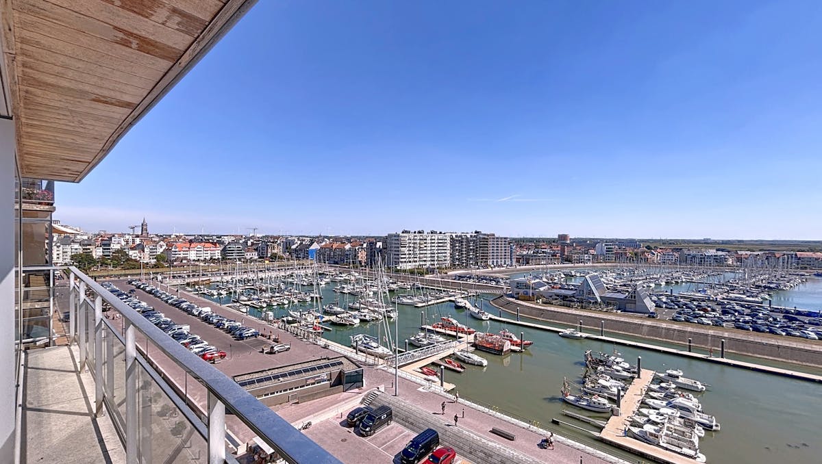 Appartement te koop te Blankenberge met uitzicht op jachthaven en hinterland