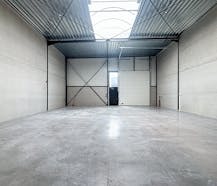 Nieuwbouw KMO-unit te huur van ca. 180 m² in project Saturnus