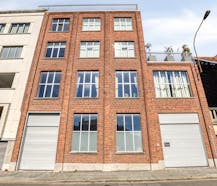 Instapklaar kantoor van ca. 266 m² te huur in Roeselare