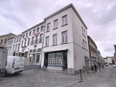 Opbrengsteigendom op de Markt te koop