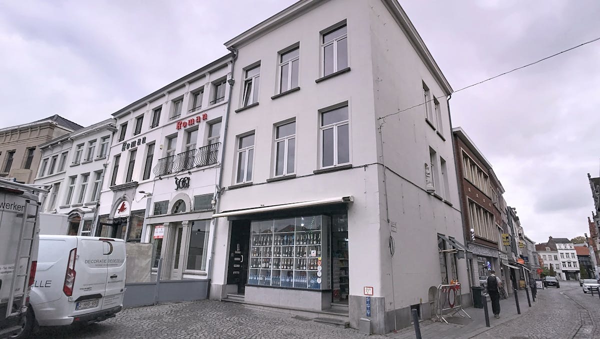 Opbrengsteigendom op de Markt te koop