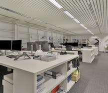 Office building in a prime location with private parking