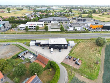 Magazijn met bureel te koop Roeselare