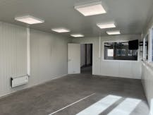  Loods van ca. 565 m² te huur op centrale ligging te Izegem