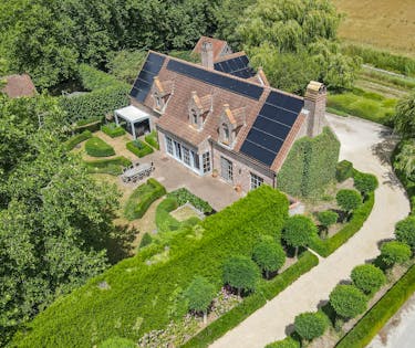 Exclusieve villa met praktijkruimte te Oudenburg