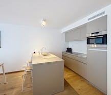 Appartement met 2 slaapkamers en garage vlakbij zee Sint-Idesbald