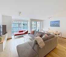 Appartement met 2 slaapkamers en garage vlakbij zee Sint-Idesbald