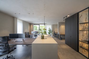 Instapklare kantoorruimte te koop in Anzegem