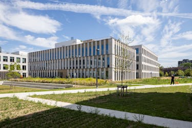 Kantoor (793 m²) te huur in nieuwbouwproject Forum te Gent