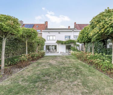 Aangenaam huis met 4 kamers te koop in centrum Beveren-Leie