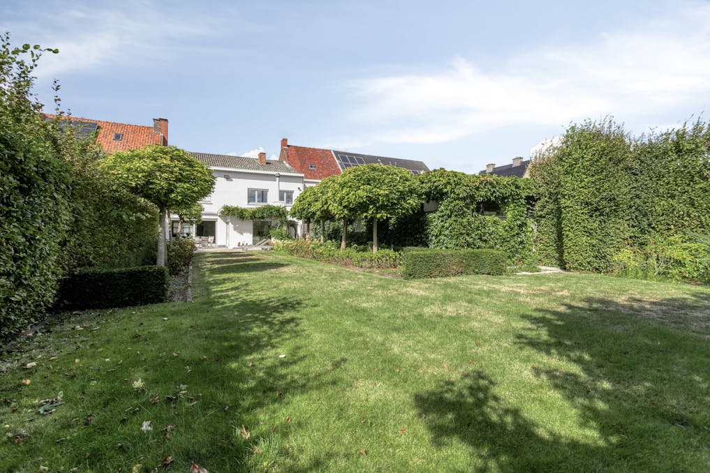 Aangenaam huis met 4 kamers te koop in centrum Beveren-Leie