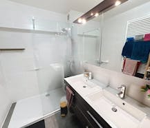 Ruim Appartement 3 slp op wandelafstand van strand & dijk