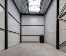 Nieuwbouwmagazijn van ca. 72 m² te huur in Wevelgem