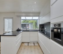 Instapklare woning met 3 slaapkamers en tuin te koop in Boom