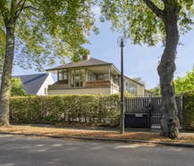 Unieke eigendom met veelzijdige mogelijkheden te Sint-Andries