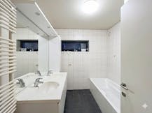 Ruim en lichtrijk appartement te huur te Assebroek