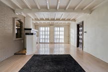 Huis (2slpk) met garage en loods (170m²)