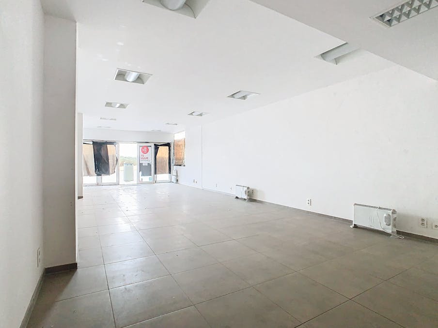 Handelspand te huur op de zeedijk te Middelkerke Bad