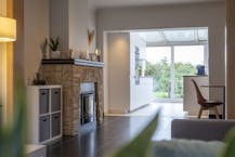 Gerenoveerde instapklare bel-etage woning te koop in Wevelgem!