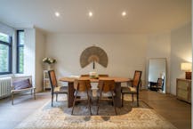 Verhuurd handelspand met appartementen te koop in Kortrijk (opbrengsteigendom)