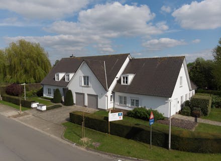 Villa met 4 slaapkamers nabij het centrum van Deinze